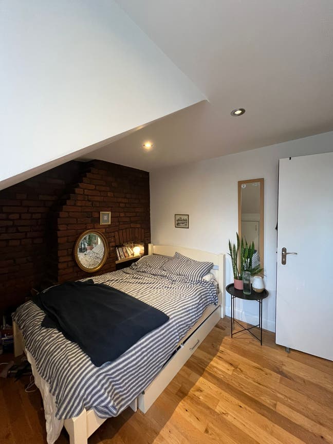 Cozy room in Holloway maisonette Main Photo