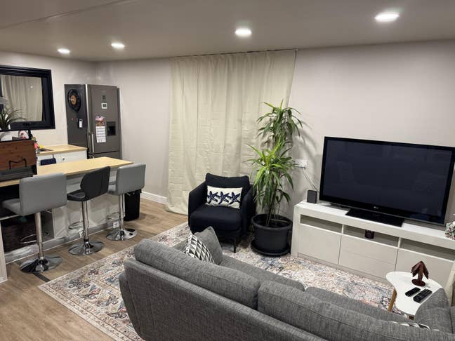 Garden Lodge Main Photo