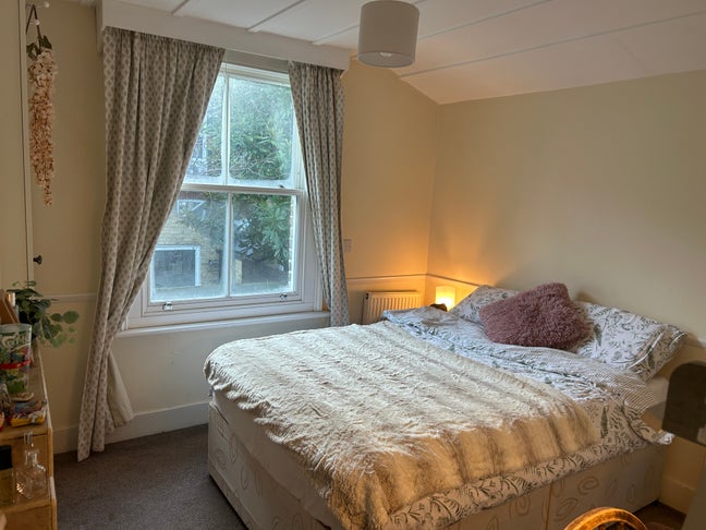 Lovely Double Room Centrally Located House Main Photo