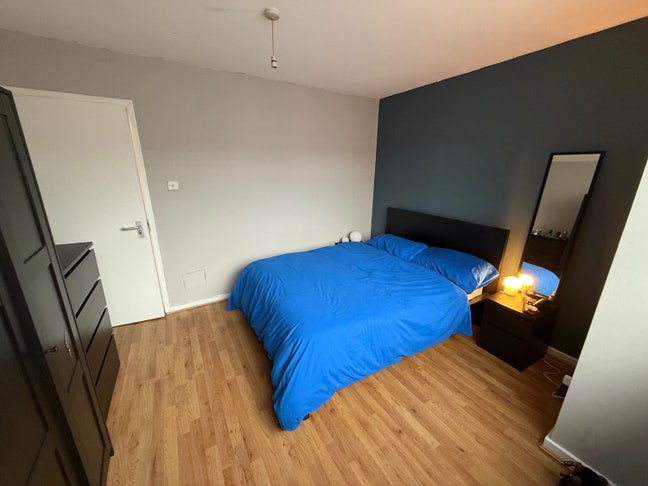 Nice Room Near London Fields! Main Photo
