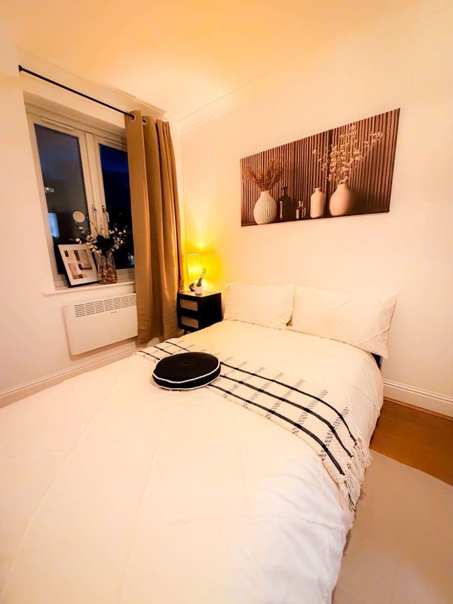 🚨 One Double Room Left 🚨 - Peninsula Court, E14  Main Photo