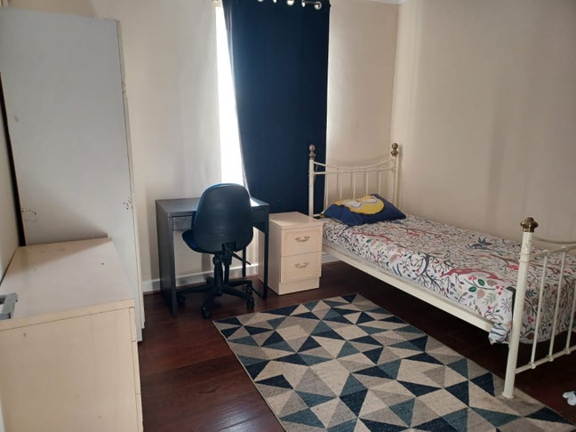 2 room 5mins from gen Hospital doubleroom  FEMALE  Main Photo