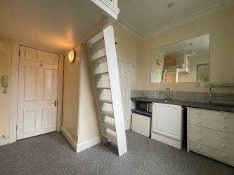 Studio room ideally situated in central Hove  Main Photo