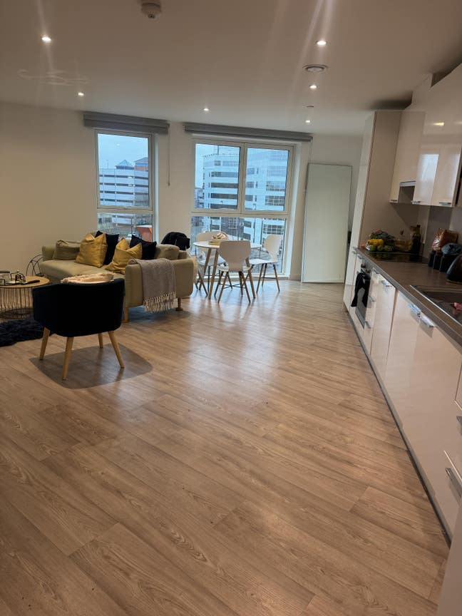 Large double room available  Main Photo