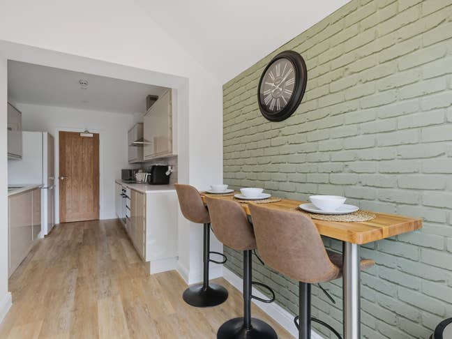 Luxury Furnished Rooms in a Professional House Sha Main Photo