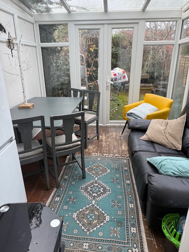 Extra large room in Maidstone - 1st week free Main Photo