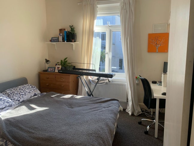Double Room in 5 bed Bedminster House!🌻 Main Photo