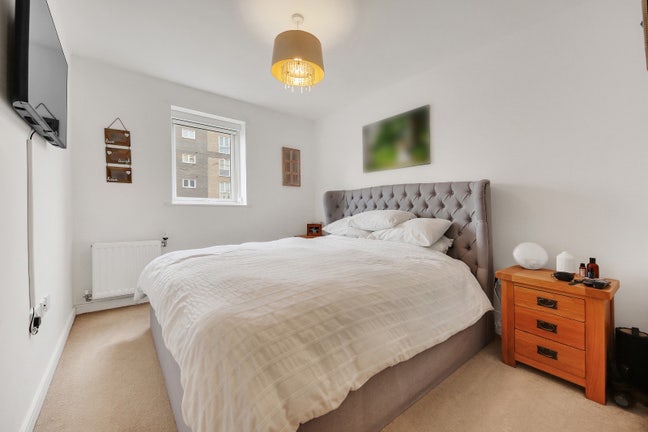 Brand New 3 Bed  Flat In BarkingRiverside IG11 Main Photo