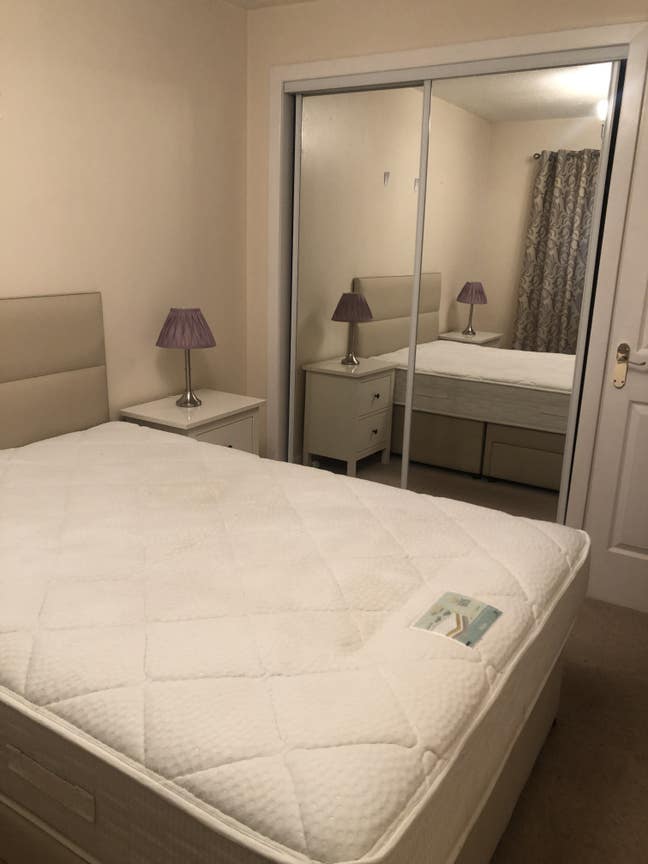 A small beautiful double room in a flatshare Main Photo