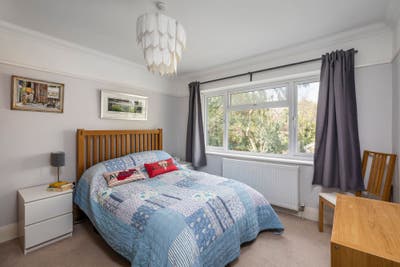 Double room in lovely house in Lilliput inc bills  Main Photo