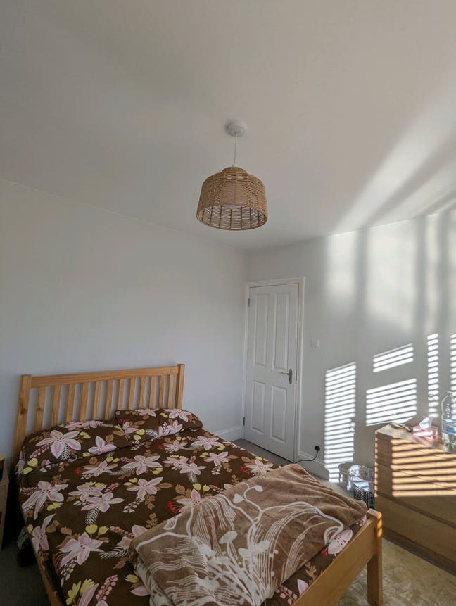 Double Bed Ensuite Spacious Cupboard  Main Photo