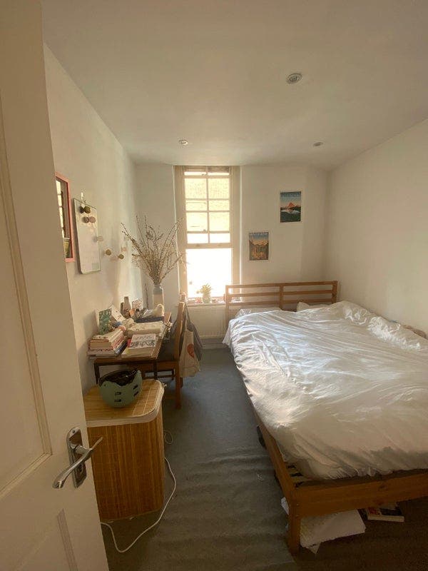 Double Room in 3-Bed Flat in Shoreditch Main Photo