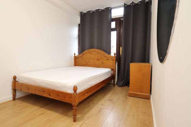 Cheap Cosy Single Room Available In Wembly  Main Photo