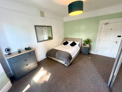🔶Large Double Room Available! Zero Deposit! Main Photo