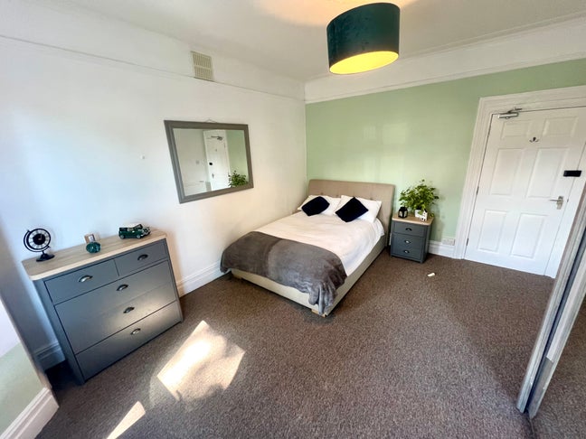 🔶Large Double Room Available! Zero Deposit! Main Photo