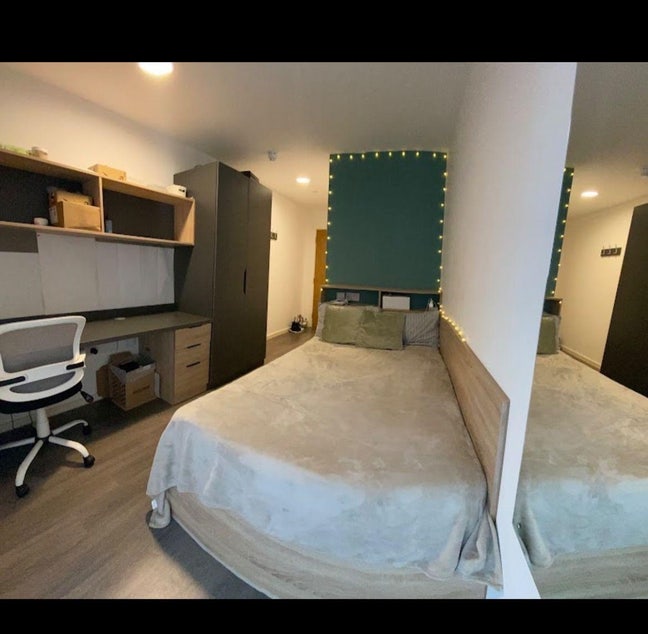 Canvas Arundel house  Main Photo