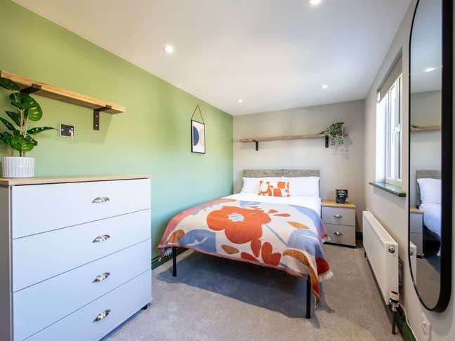 Ensuite Rooms Available 🏡 Masons Road Main Photo