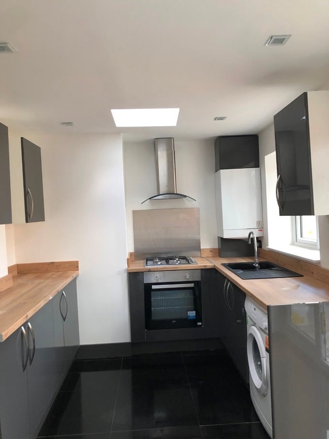 Sharing house for rent Main Photo