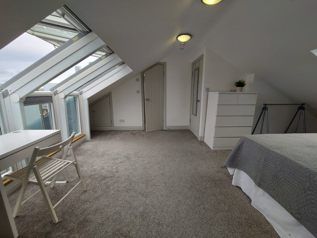 Loft Double Ensuite Room in Canada Water Main Photo