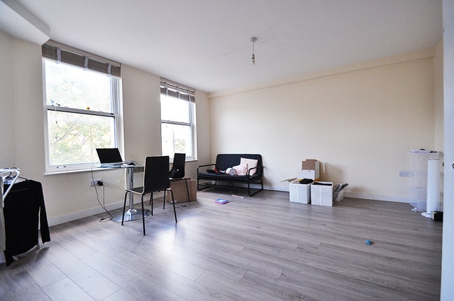 A stunning 1 bedroom flat in Holloway Road, N7 Main Photo