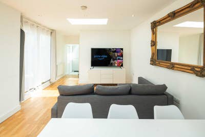 🏡 Brand New 2 Bed Flat in White City  Main Photo