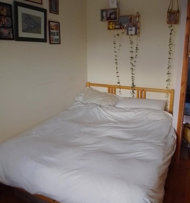 Cosy women's home Main Photo