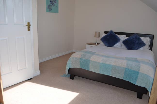 Professional Houseshare -  GL52 Main Photo