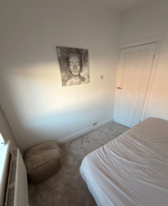 Room available  Main Photo