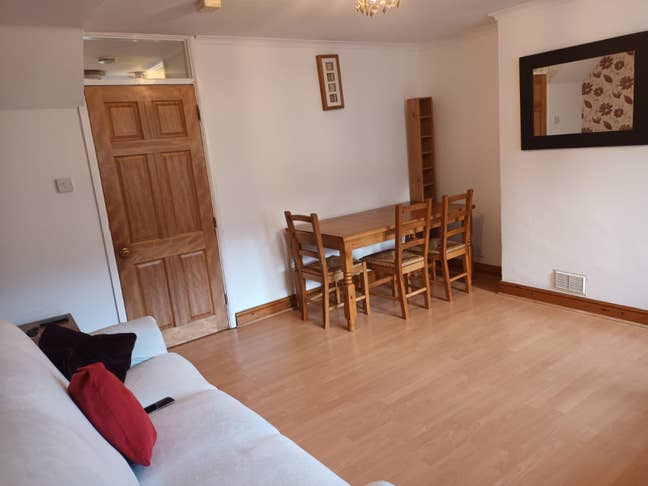 2 Bed Maisonette  Main Photo
