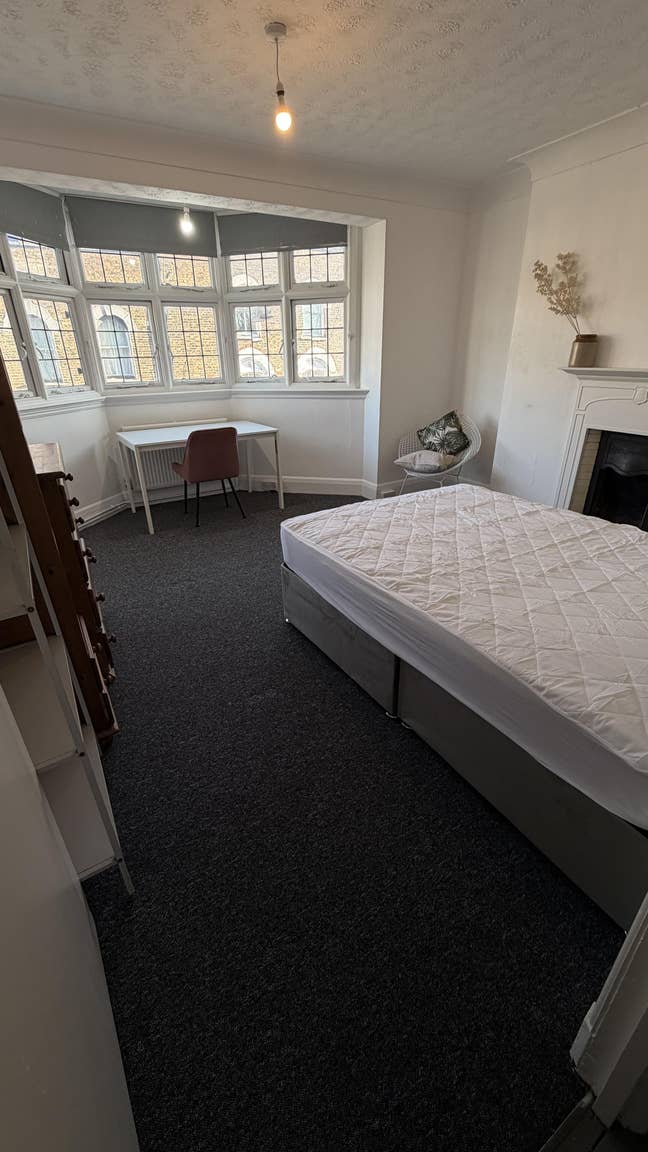 Big Double Rooms-New Mattress Main Photo