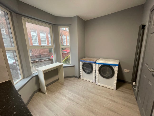 ***Brand New Rooms to Let in West Reading*** Main Photo