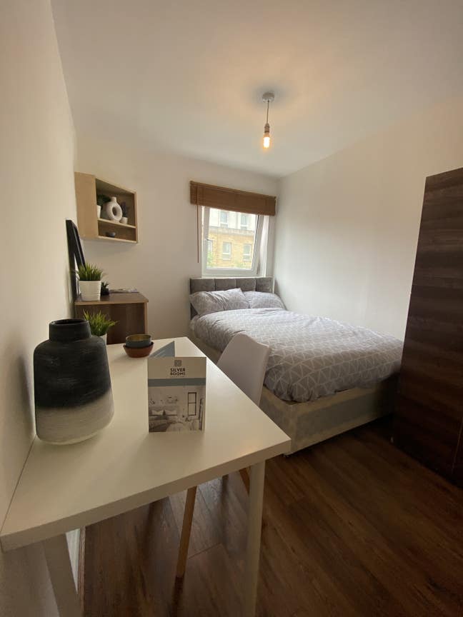 Canary Wharf/Isle of Dogs*Modern Double!B Fast! Main Photo