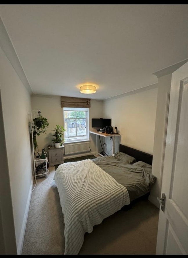 Spacious En-suite in Borough Main Photo