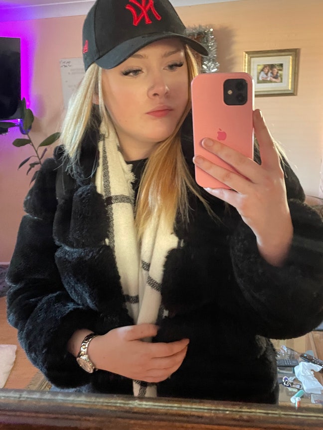 21 year old, female.  Main Photo