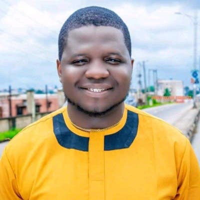 Room needed by professional couple Main Photo