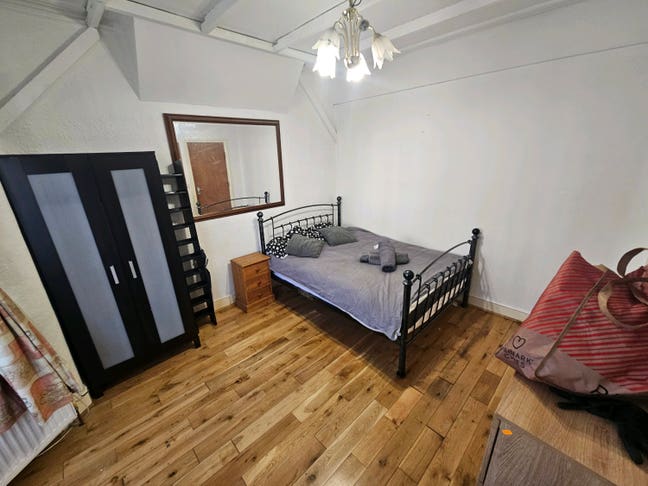 Beauteaful large double room Main Photo