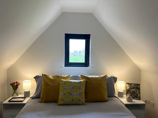 Coach house studio flat, separate to main house Main Photo