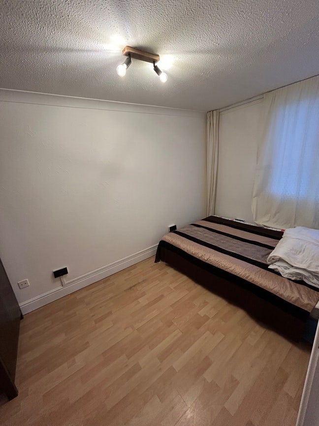 Double Room in Queer Household | Wood Green, N22 Main Photo