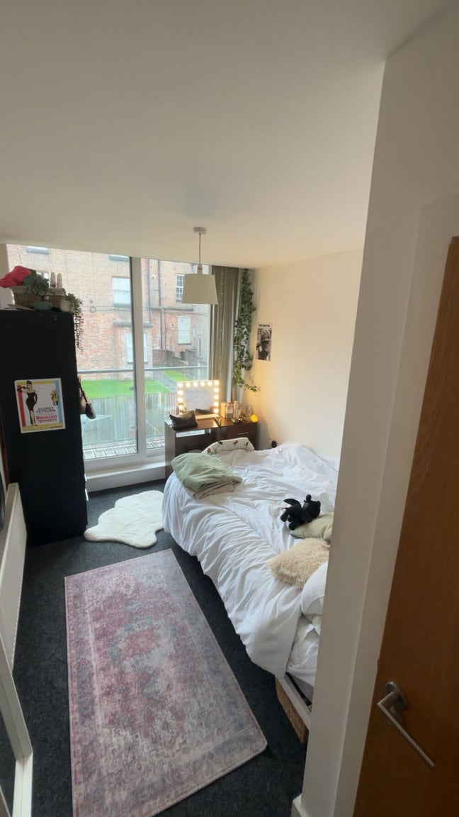 Room tenancy takeover near centre in Manchester Main Photo