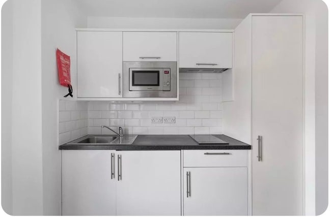 Studio in Barons Court Main Photo