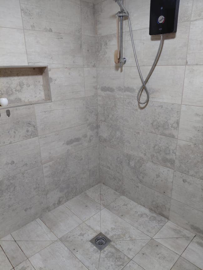 Attached 1 bed annex to let. Main Photo