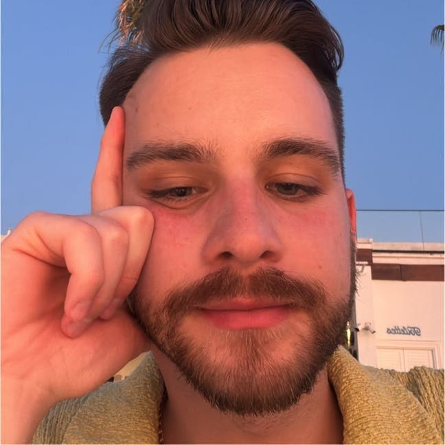 Returning to London - looking for a room/flat Main Photo