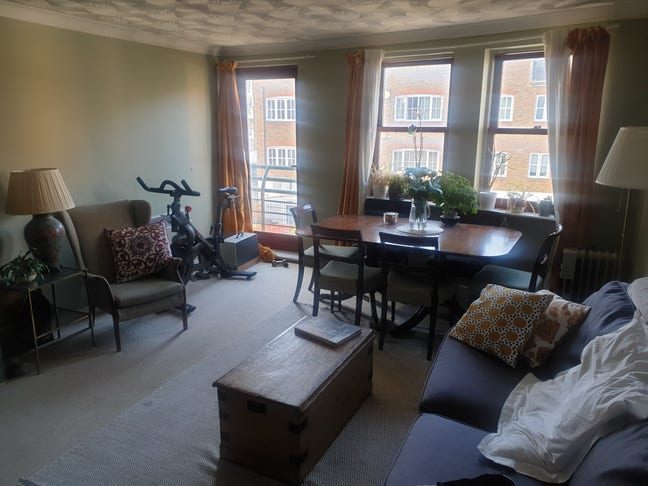 Small double room available in Rotherhithe Main Photo