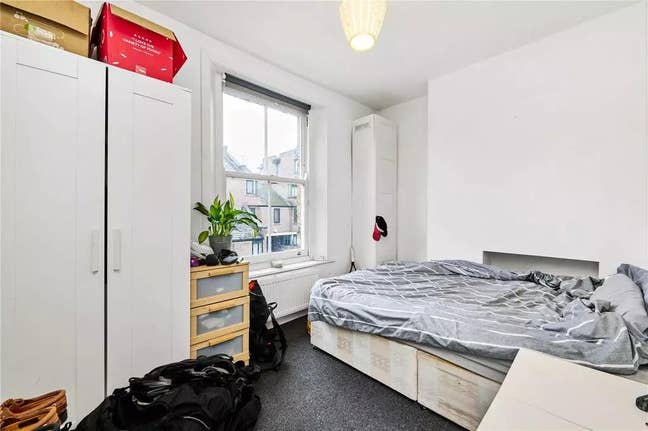 &pound;875 Central Brixton Flat Main Photo