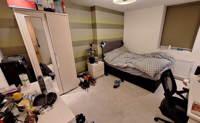 Double Room - Tenancy Takeover Main Photo