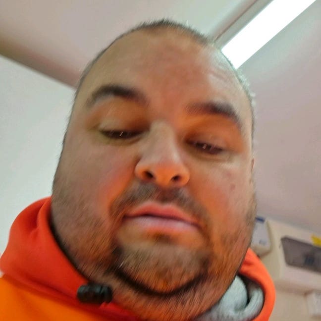 39 year old Male seeks a double room Main Photo