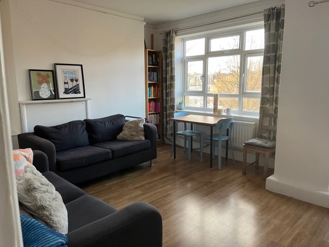 Double Room in LOVELY  Wandsworth flat  Main Photo