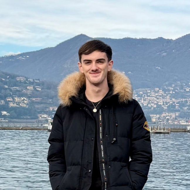 Working pro, 24 — ASAP move, 6 months max Main Photo