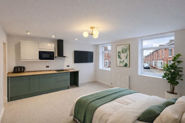 Brand new beautifully renovated 6 bed home Main Photo