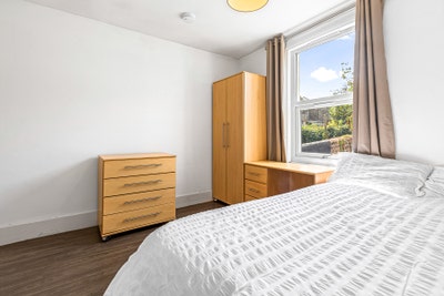 ☺️Amazing Priced Stunning Luxury Rooms* # 7Hol Main Photo